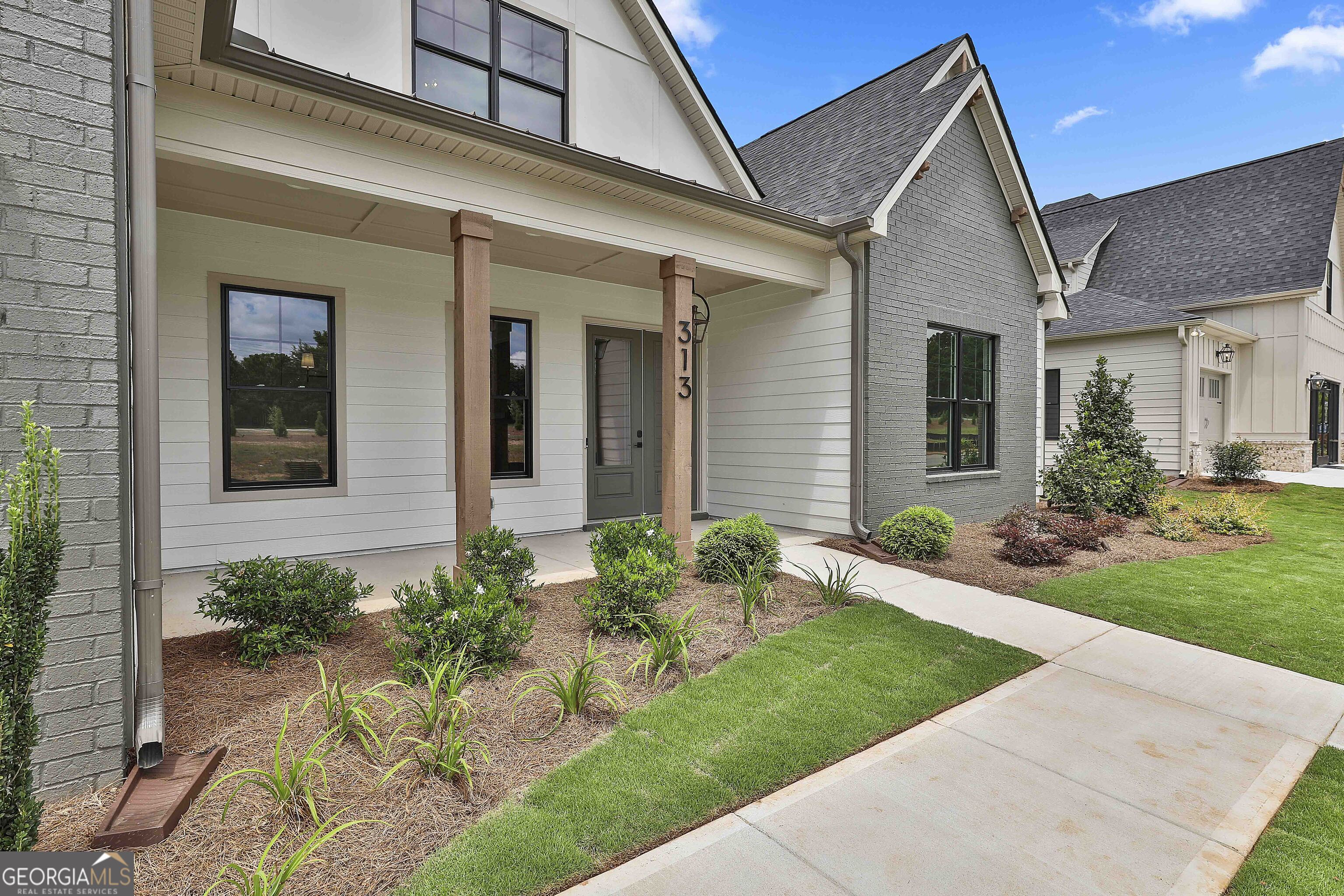 313 Ruffian Circle