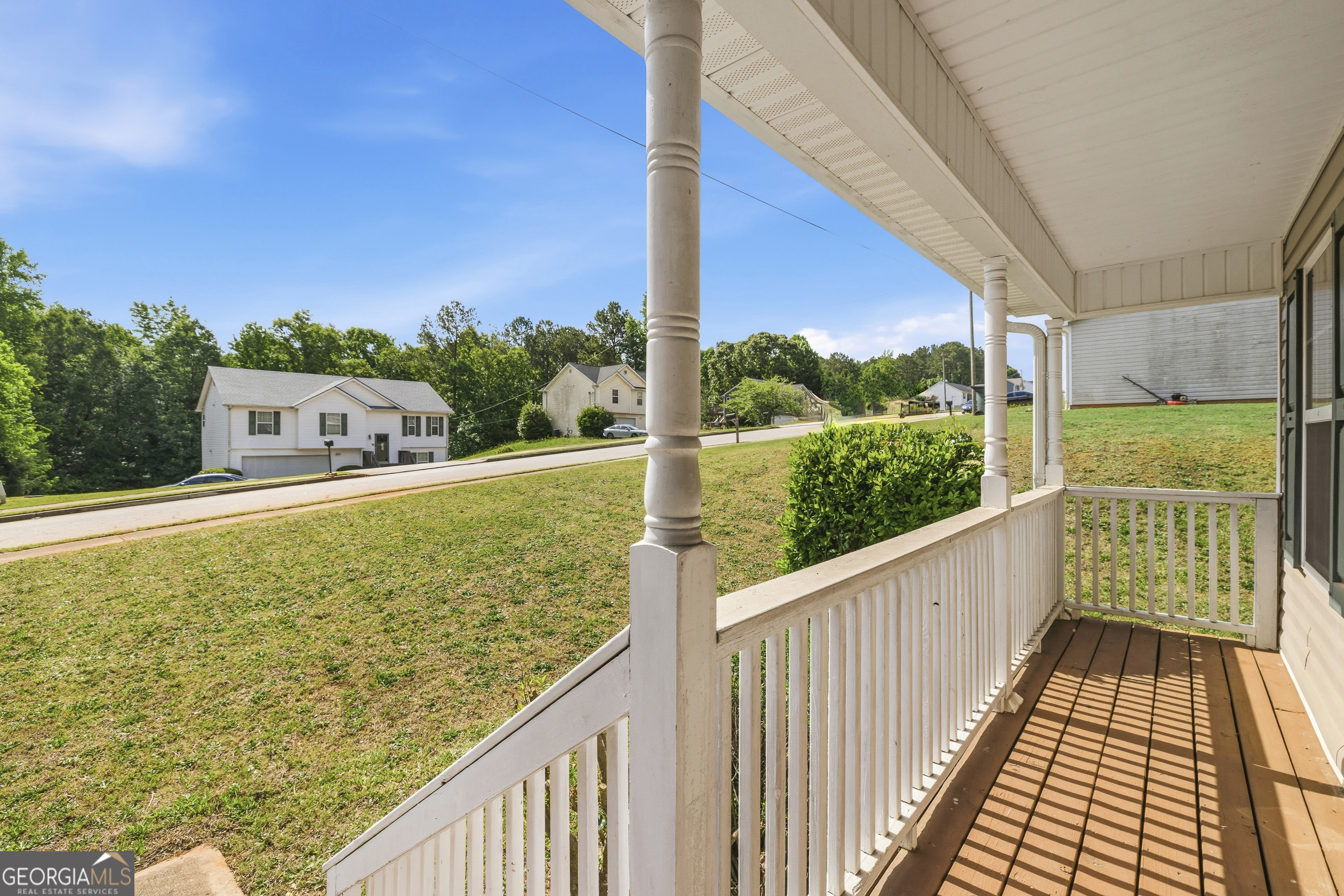 145 Arthurs LN