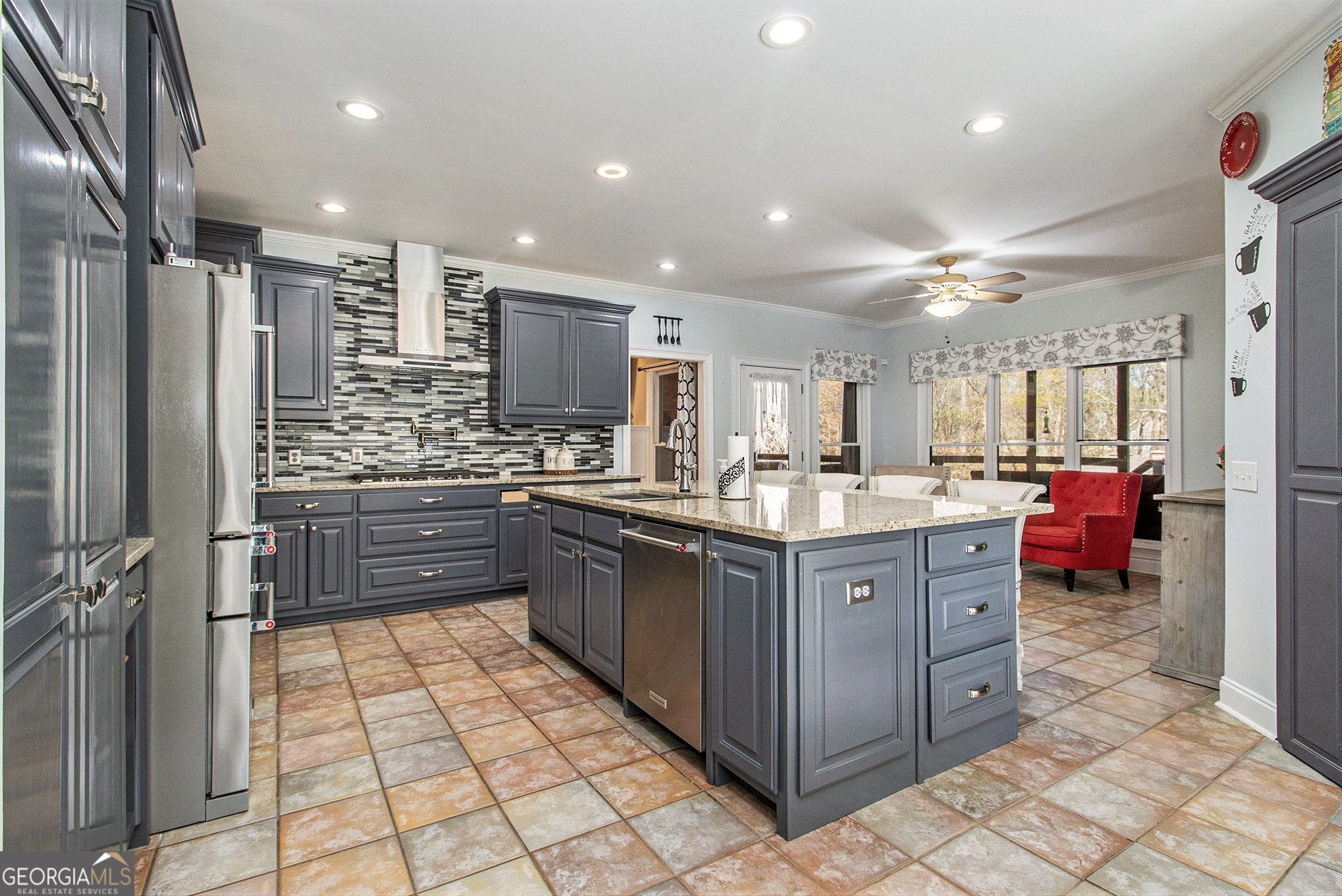 629 Wellington DR