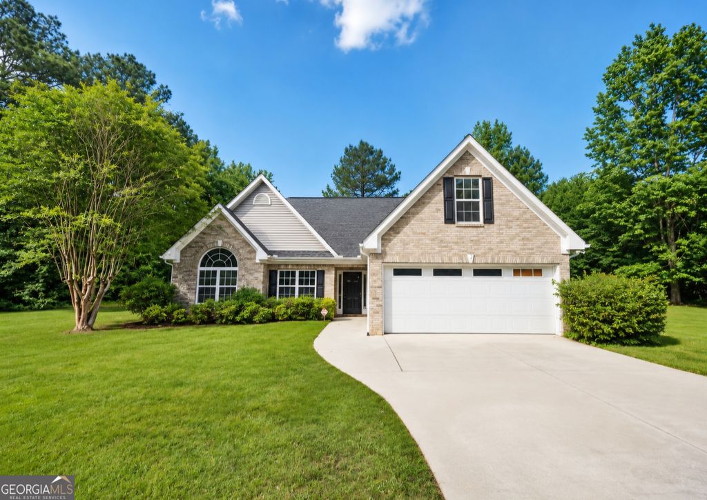 Photo of 155 Oak Hill Circle, Covington, GA 30016 (MLS # 10760165)