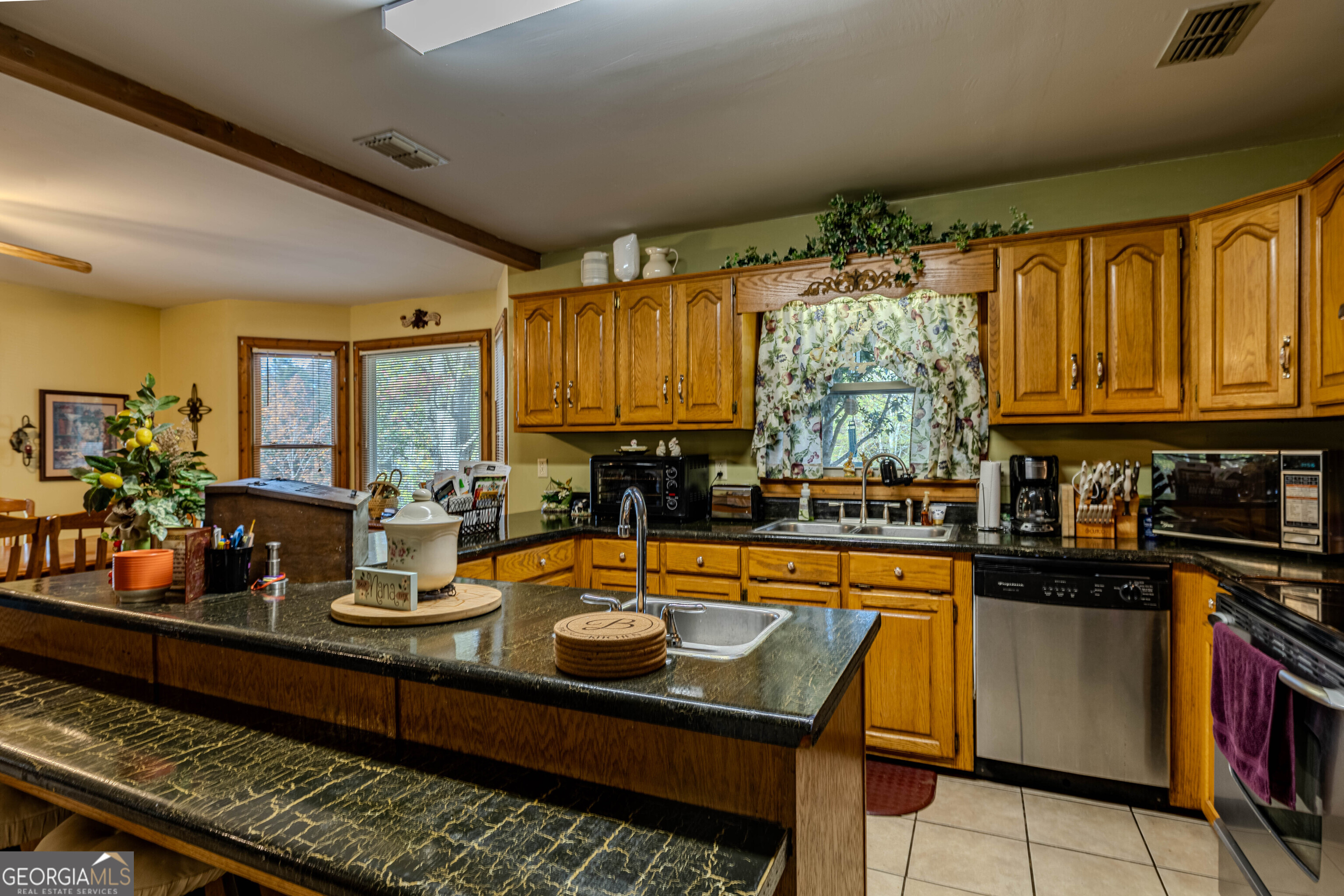 40 Wesley RD NW