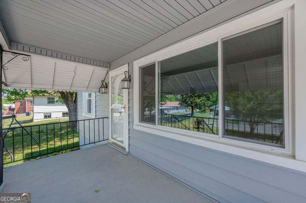 Photo of 405 Andrews Street, Rossville, GA 30741 (MLS # 10737171)