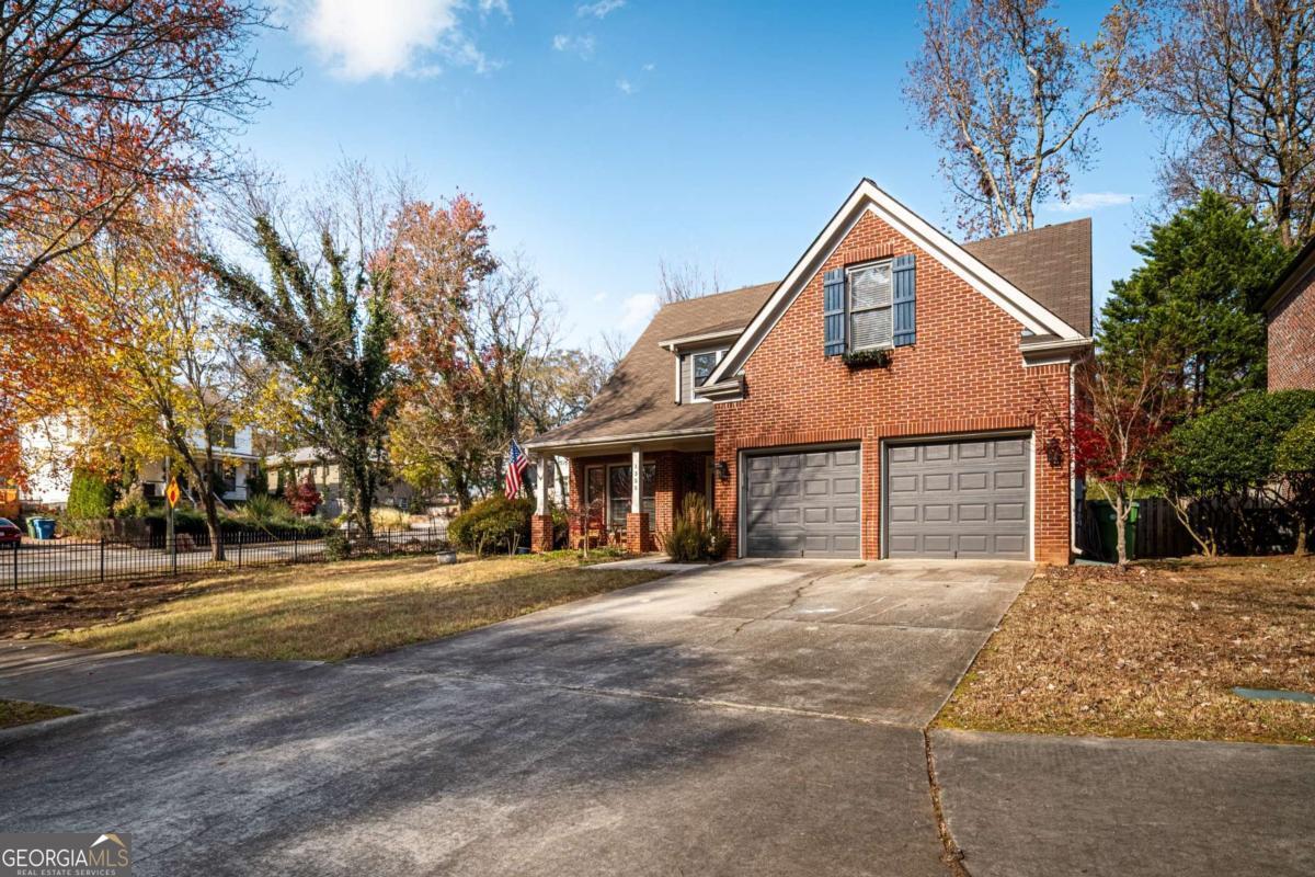 1355 East Gate CT SE