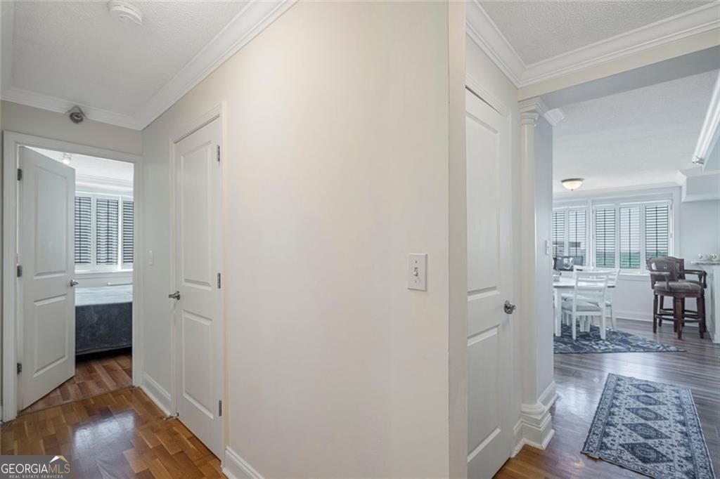 ParkLane On Peachtree - Residential