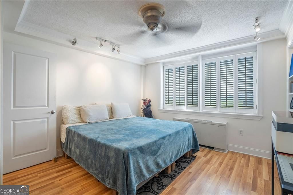 ParkLane On Peachtree - Residential