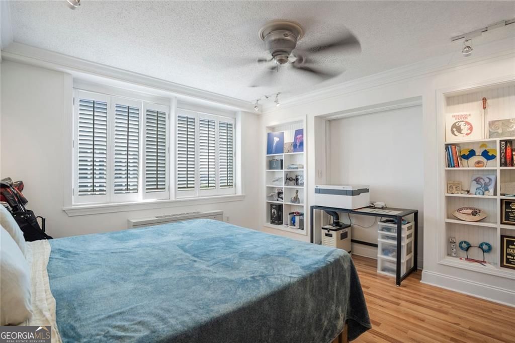 ParkLane On Peachtree - Residential