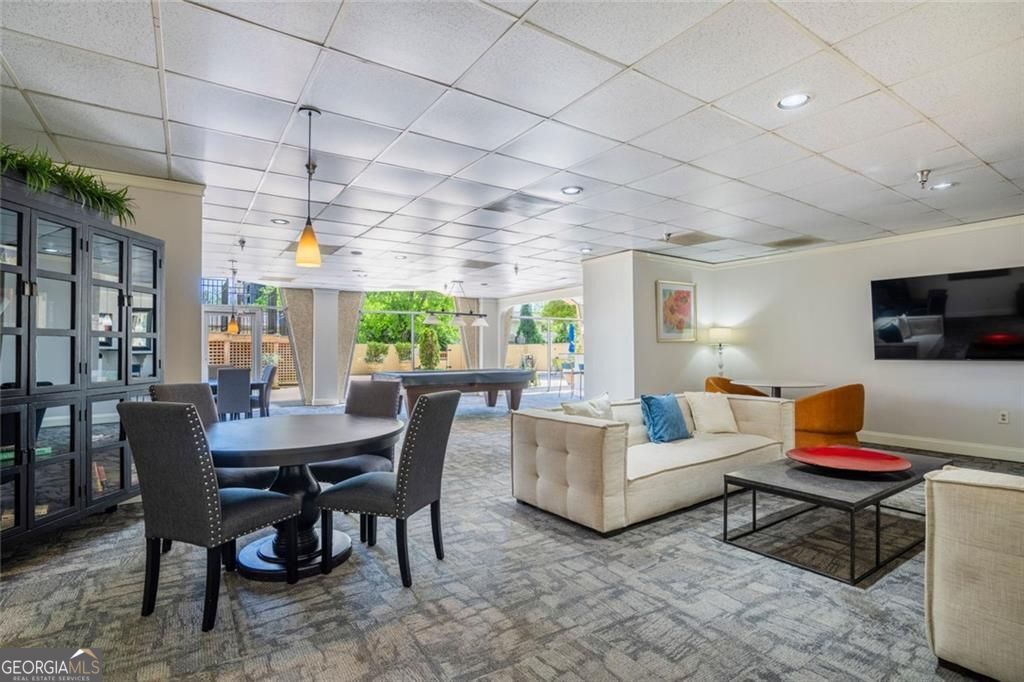 ParkLane On Peachtree - Residential