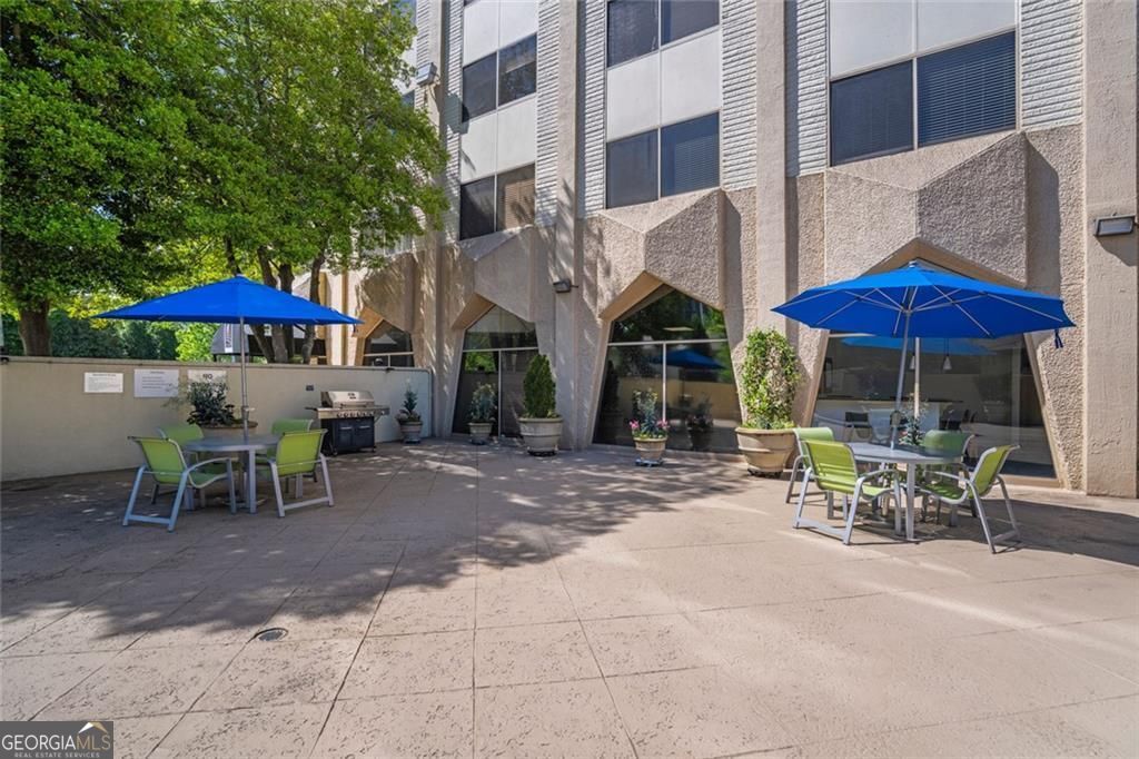 ParkLane On Peachtree - Residential