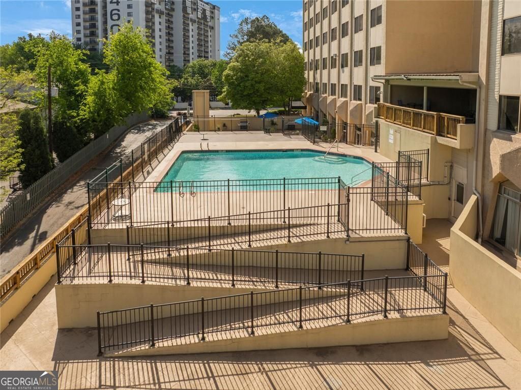 ParkLane On Peachtree - Residential