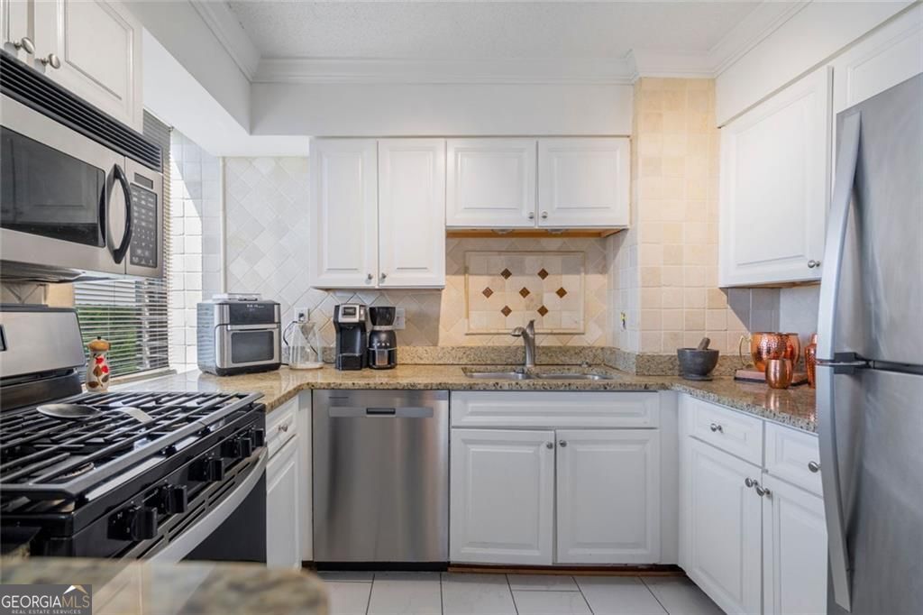 ParkLane On Peachtree - Residential