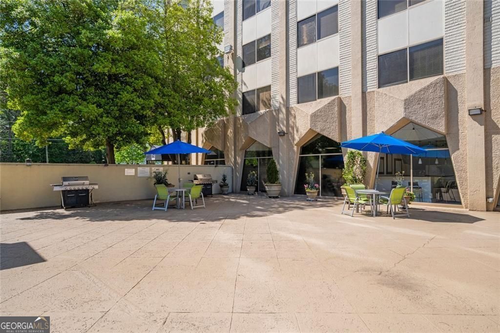 ParkLane On Peachtree - Residential