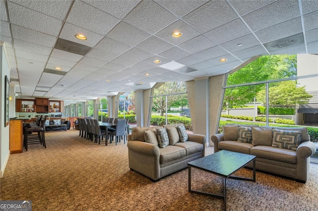 ParkLane On Peachtree - Residential