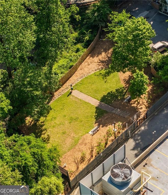 ParkLane On Peachtree - Residential
