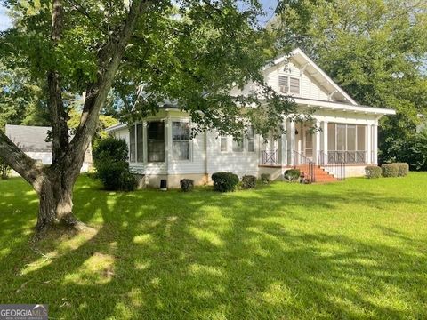 A home in Thomaston