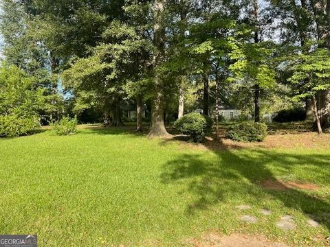 A home in Thomaston