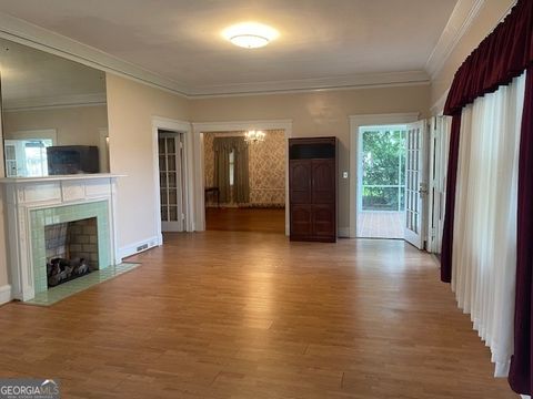 A home in Thomaston