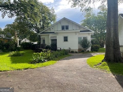 A home in Thomaston