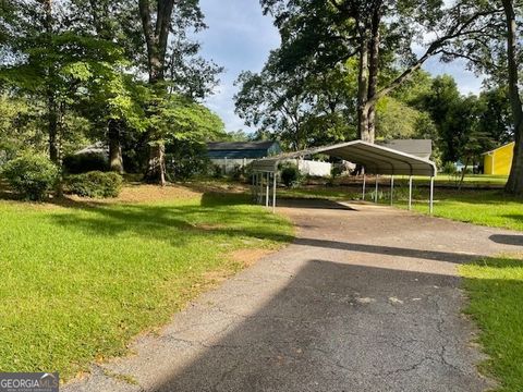 A home in Thomaston