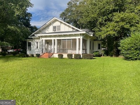 A home in Thomaston