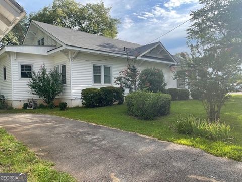 A home in Thomaston
