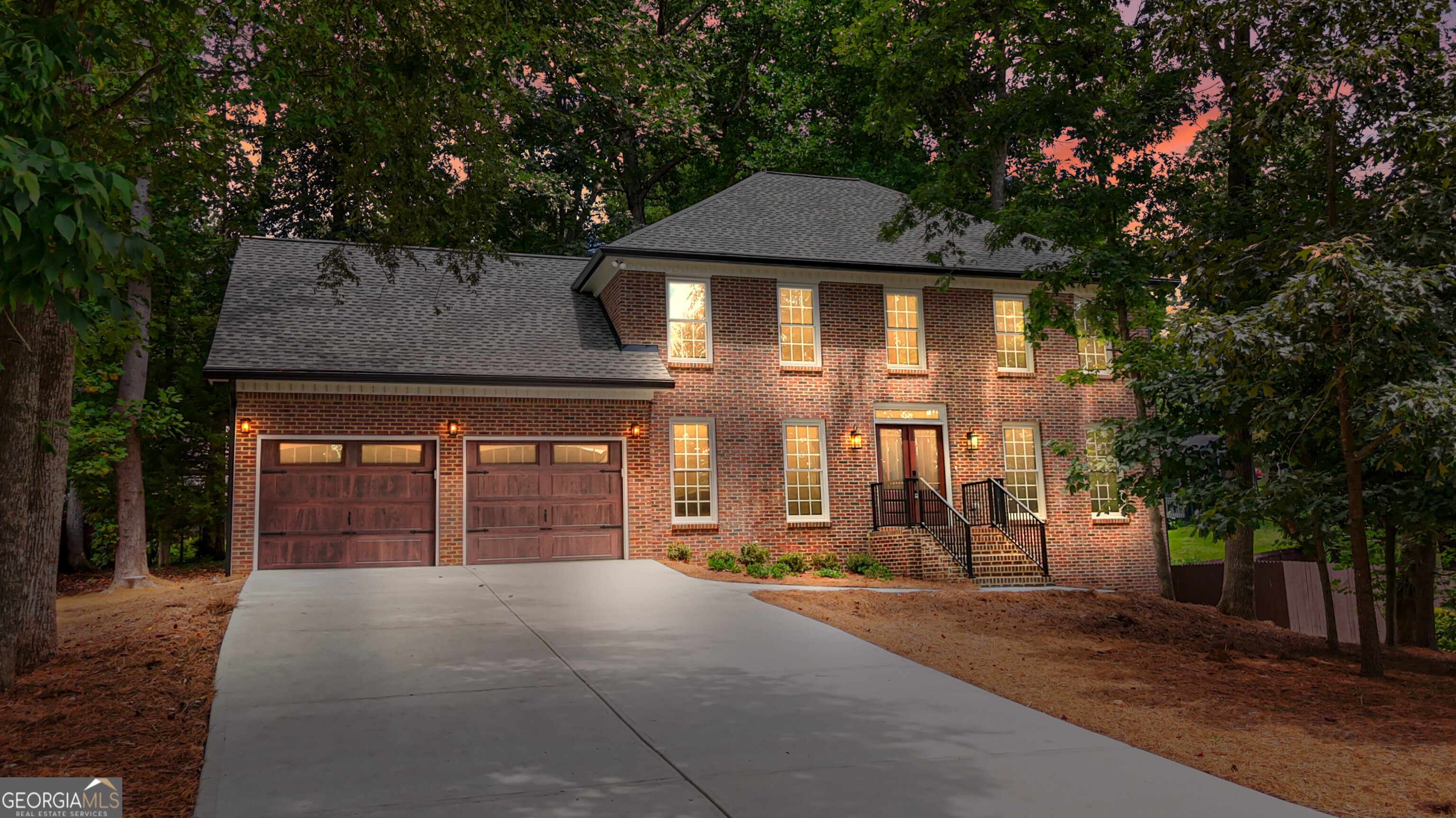 127 N Lakeside DR NW