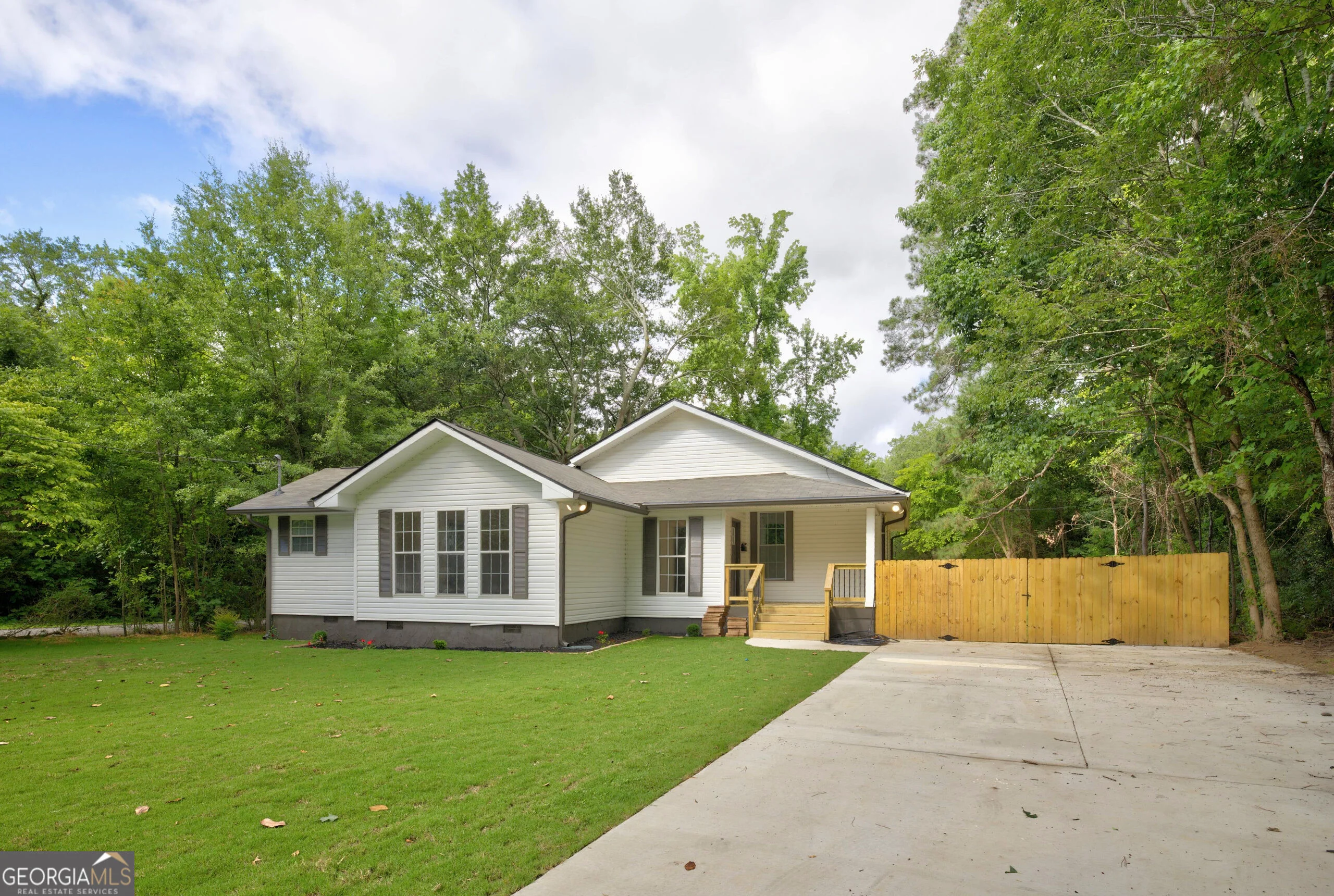 1 Virginia Circle SW