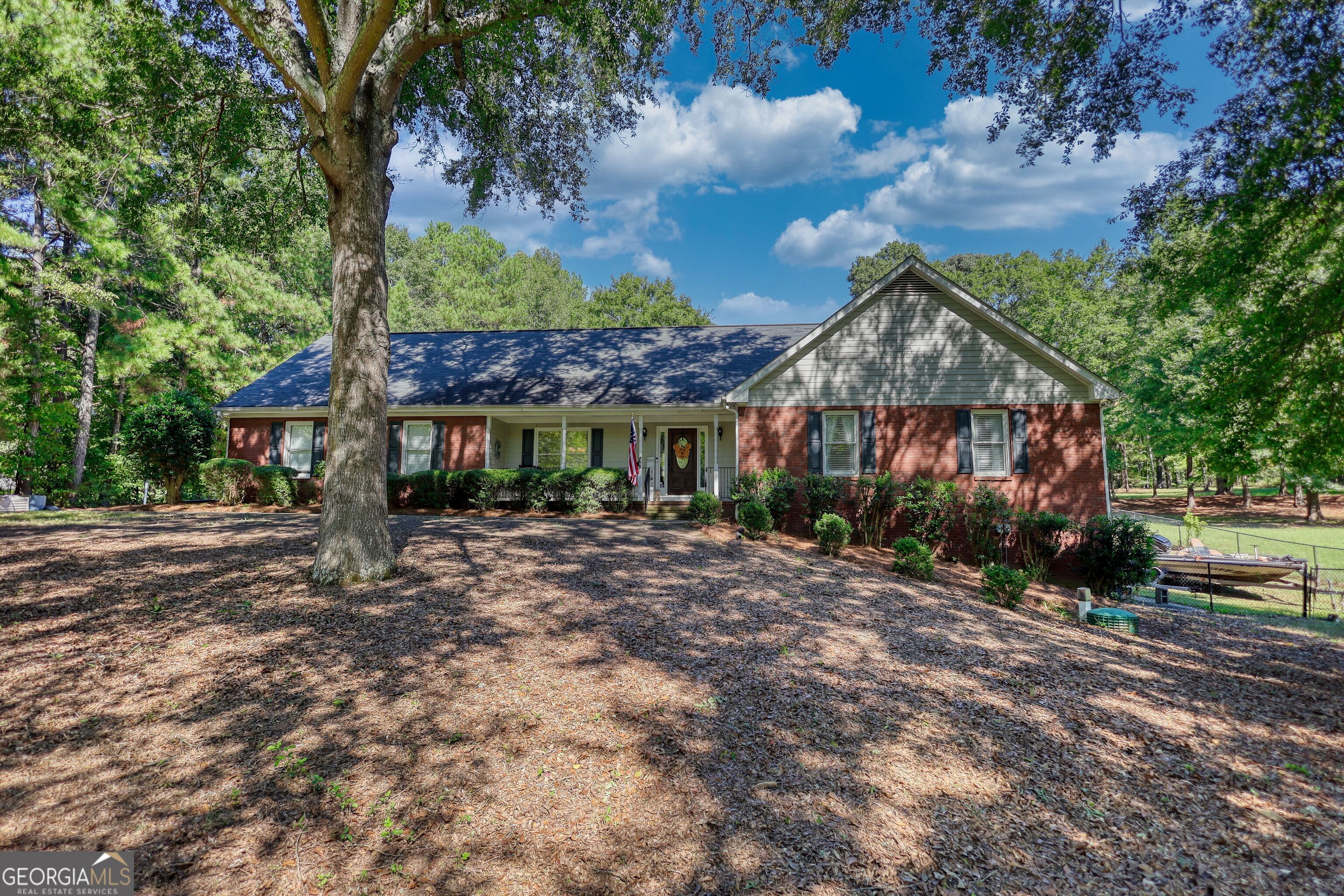 3071 Lee RD