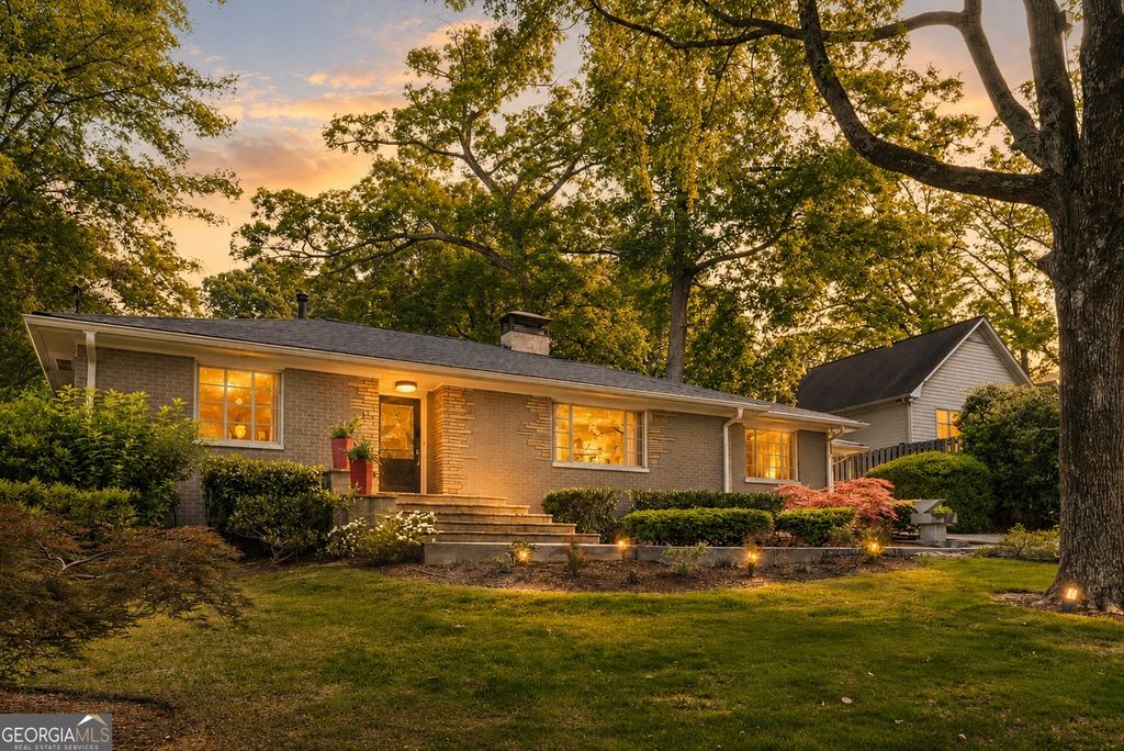 Photo of 1196 Sheridan Road NE, Atlanta, GA 30324 (MLS # 10764182)