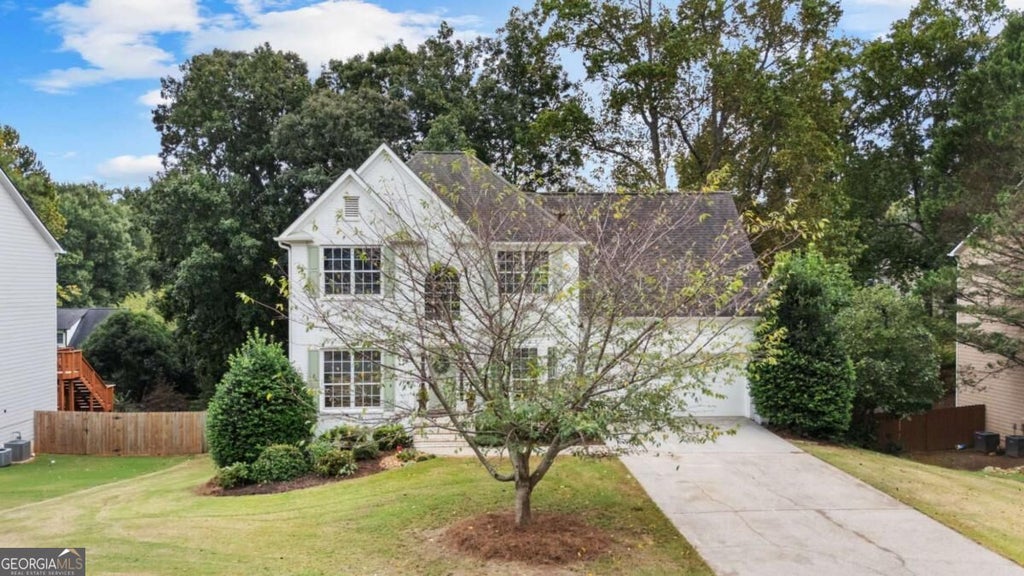Photo of 5665 Kennemore Drive, Alpharetta, GA 30004 (MLS # 10842604)