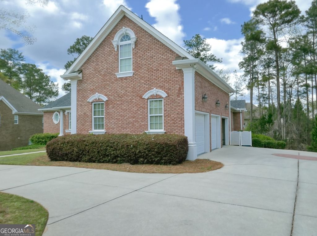 Photo of 906 Northern Pines Drive, McDonough, GA 30253 (MLS # 10722442)
