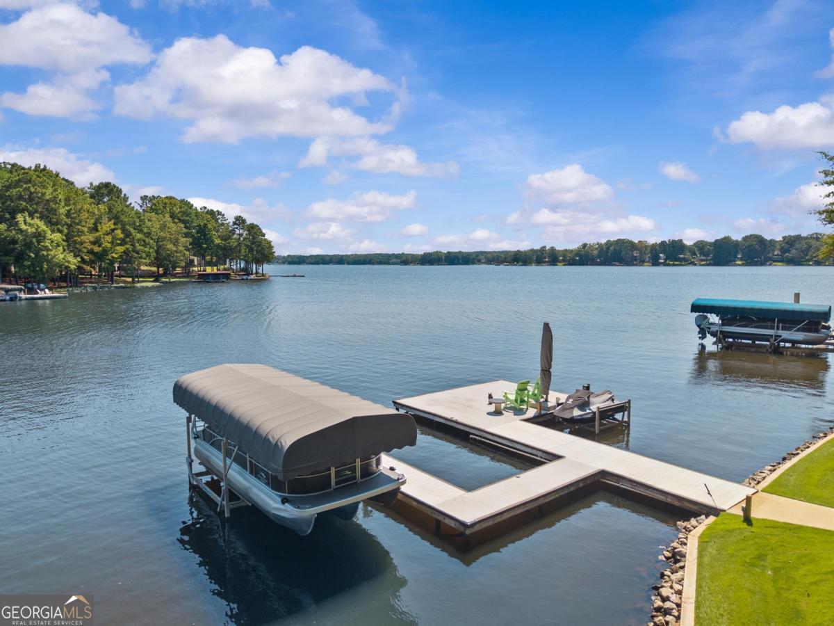 1370 Plantation DR