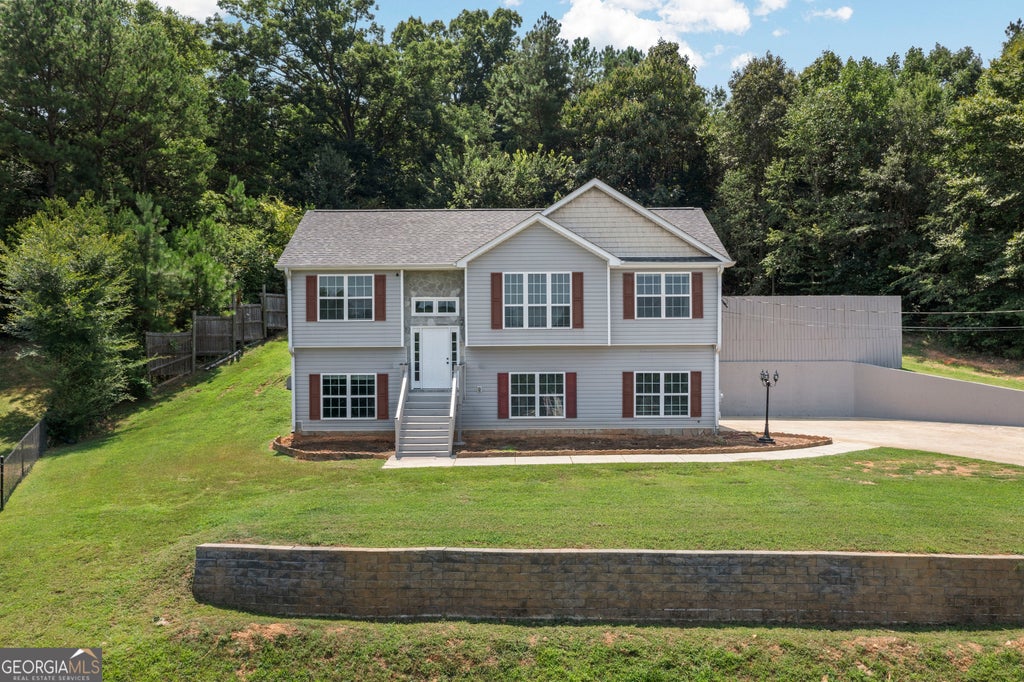 Photo of 172 Cedar Creek Crossing, Cedartown, GA 30125 (MLS # 10817667)