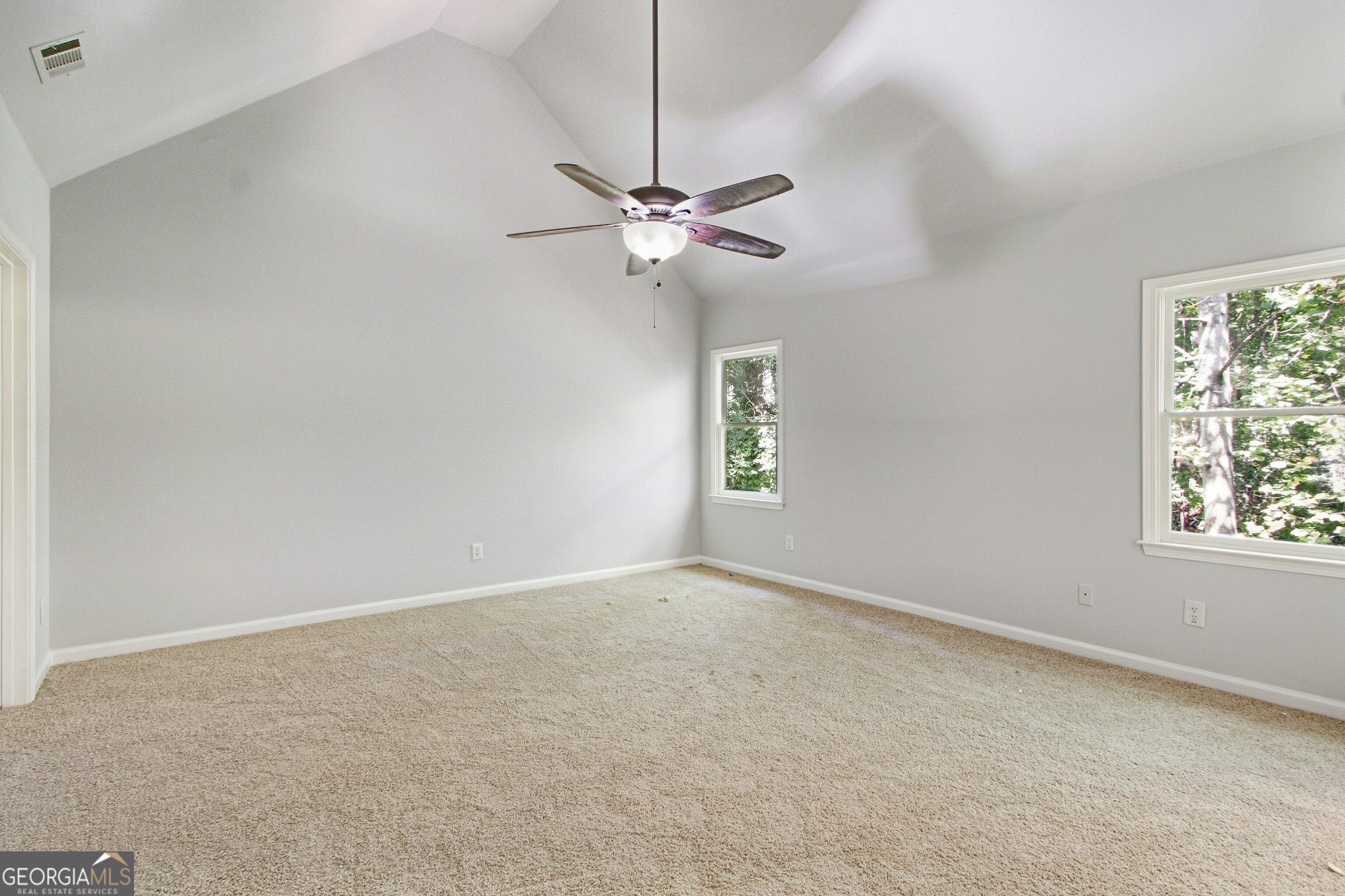 716 Braidwood RDG NW