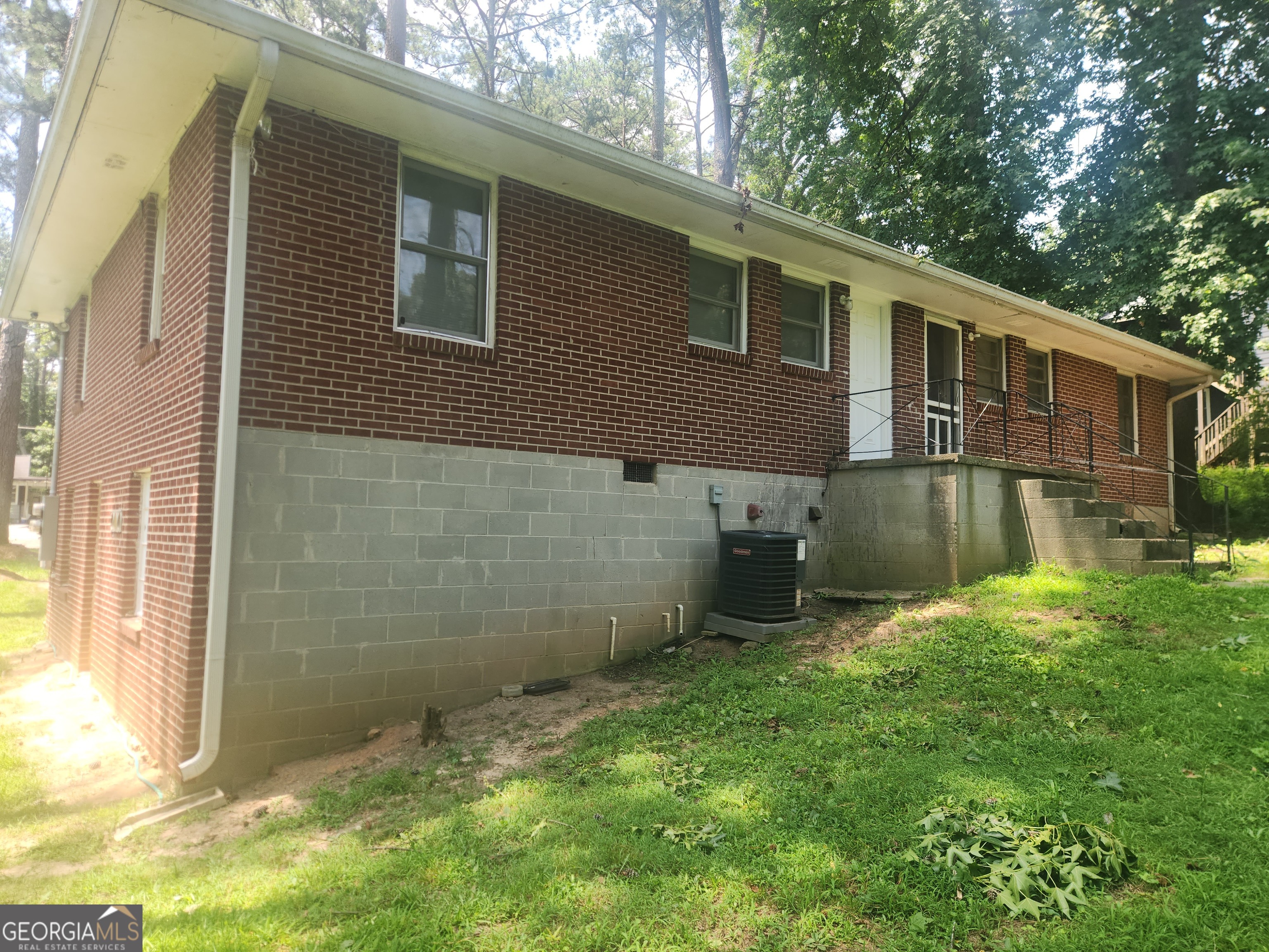 331 Duncan ST