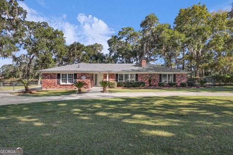 1613 Lake DR Midway GA 31320