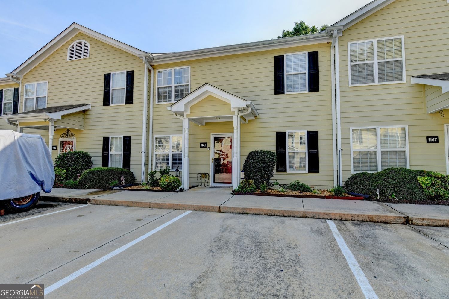 1145 Riverside TER
