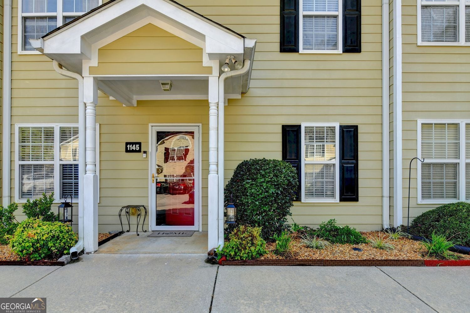 1145 Riverside TER