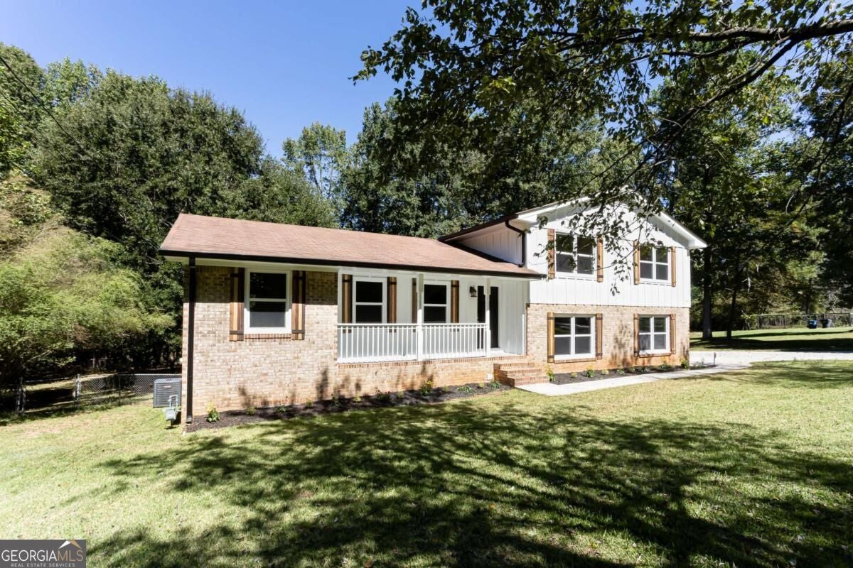 2882 Creek DR