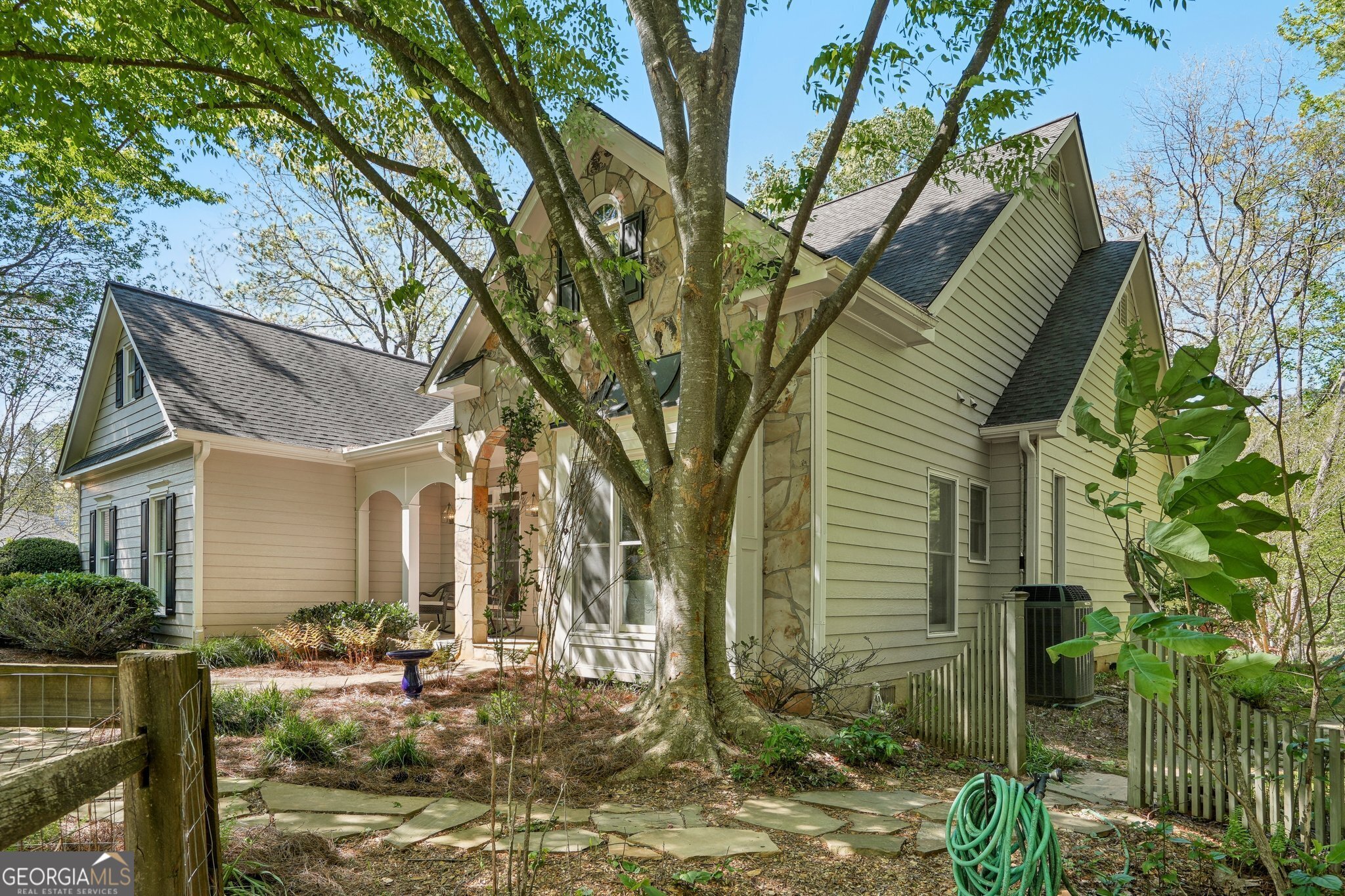 2095 Southers CIR
