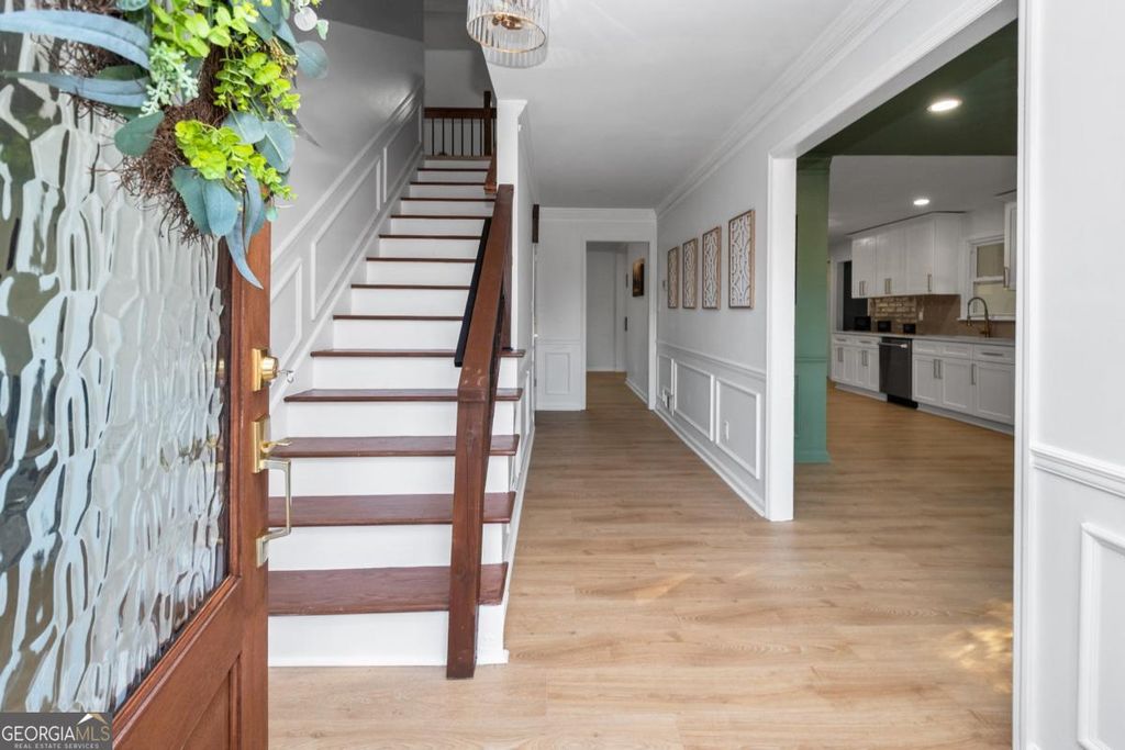 Photo of 862 Cartwright Pass, Fayetteville, GA 30214 (MLS # 10672039)