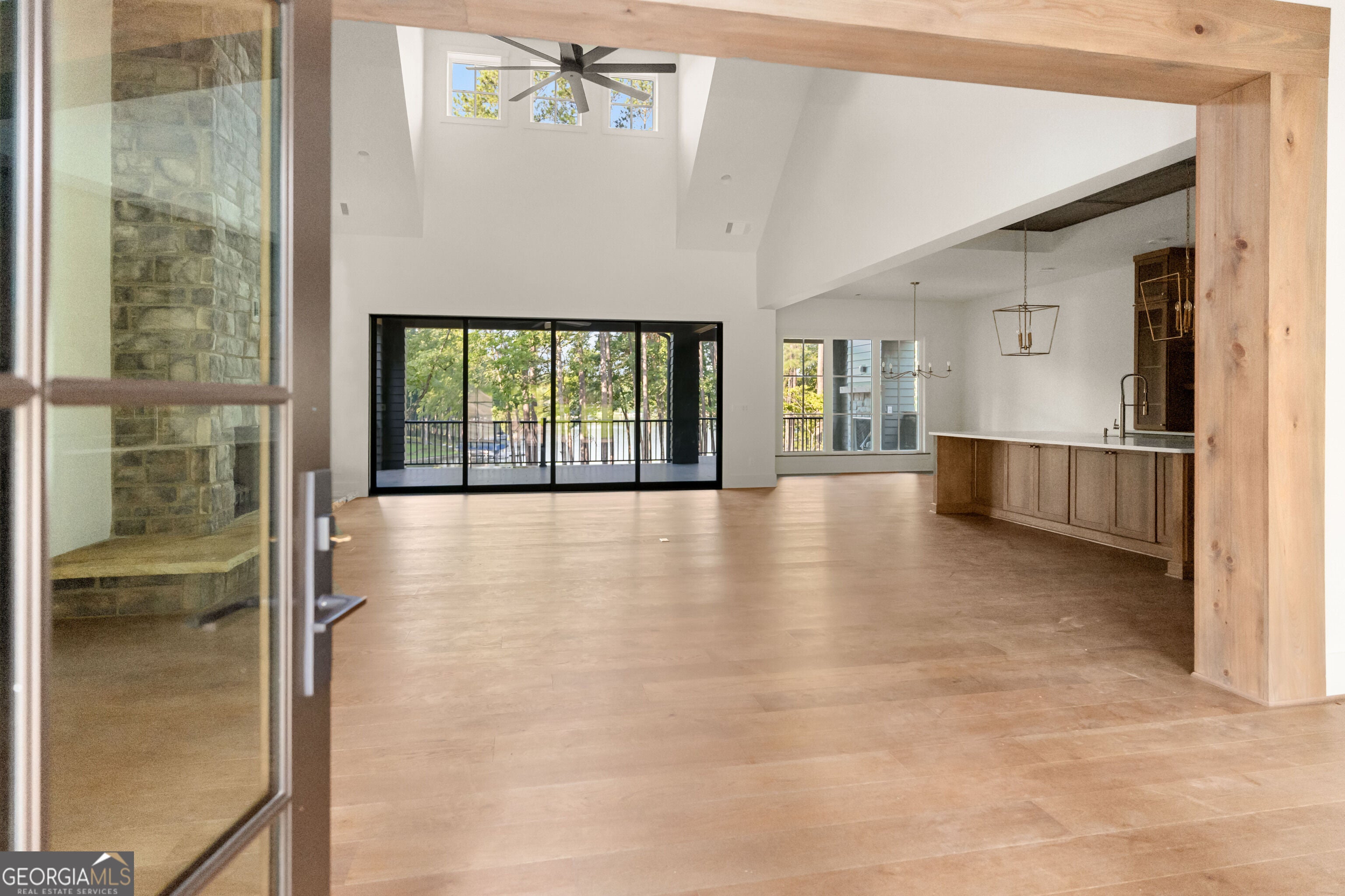 1010 Greyfield RD