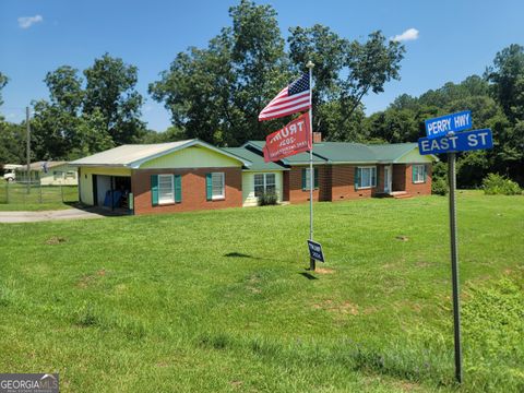 A home in Hawkinsville