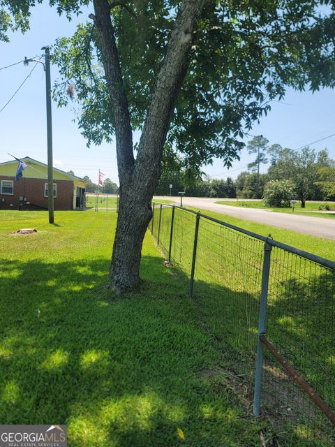 A home in Hawkinsville