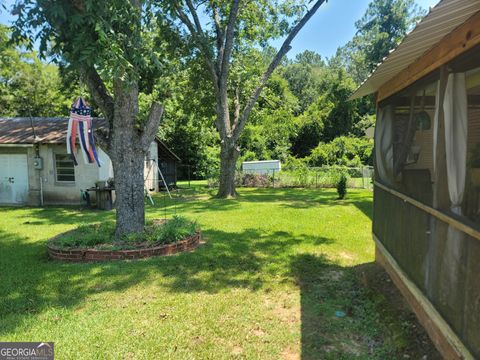 A home in Hawkinsville