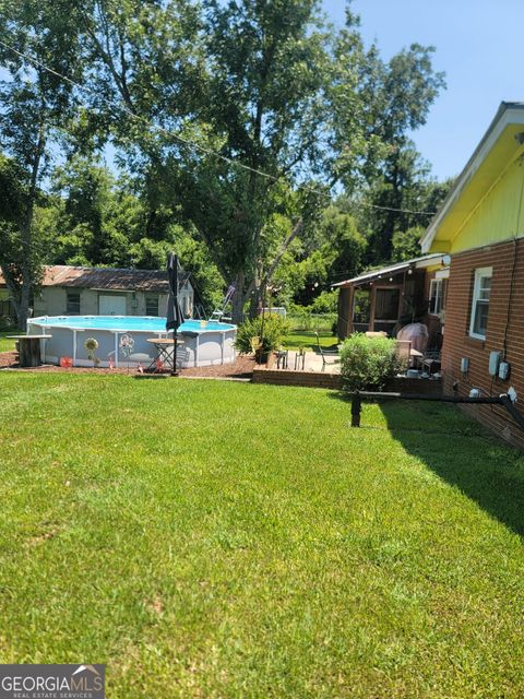 A home in Hawkinsville