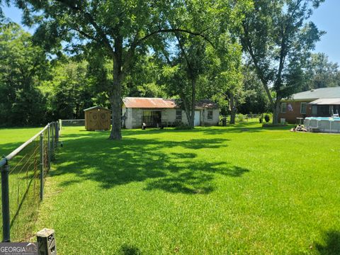 A home in Hawkinsville