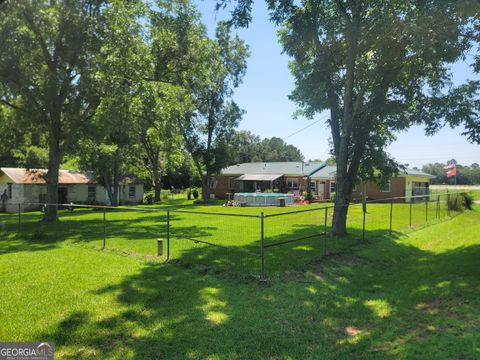 A home in Hawkinsville