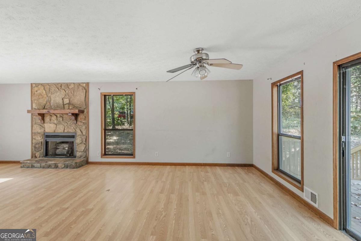 INDIAN SPRINGS - Residential