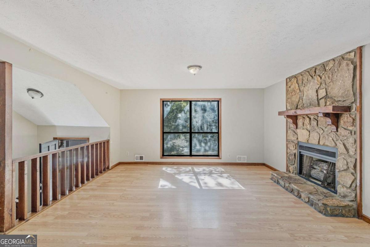 INDIAN SPRINGS - Residential