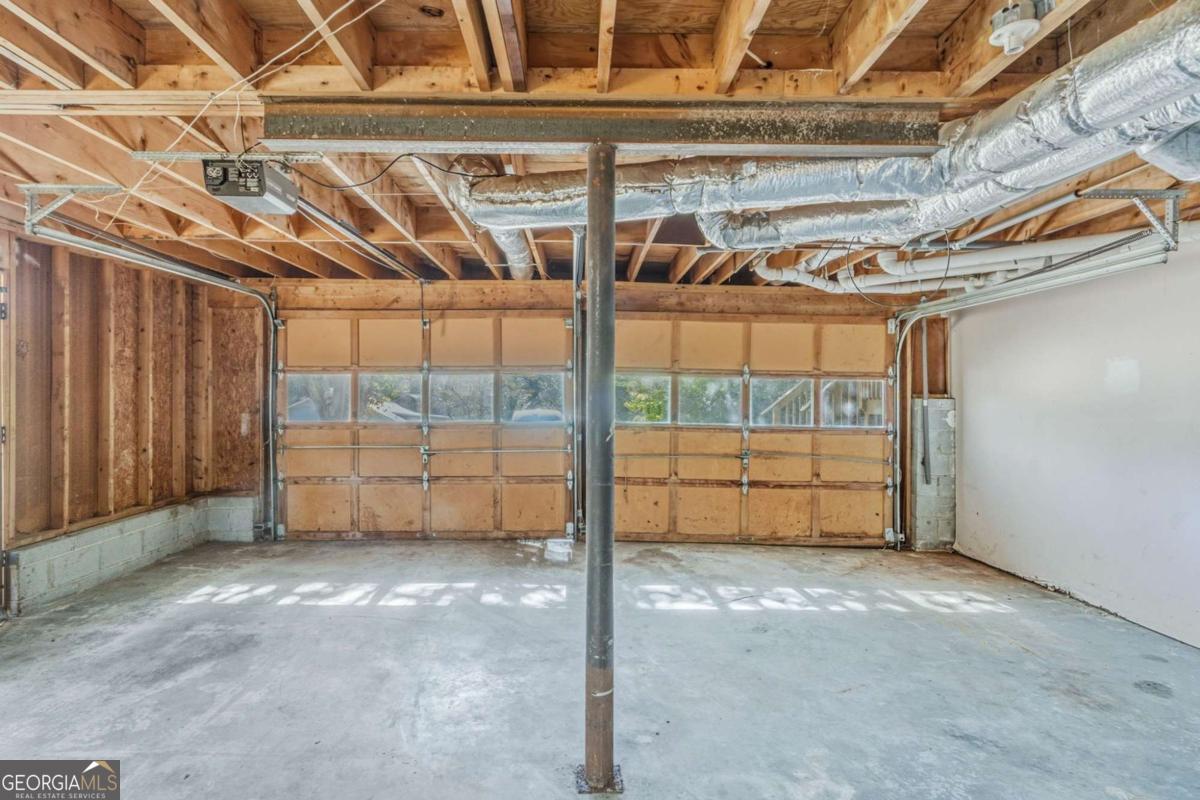 INDIAN SPRINGS - Residential